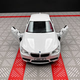 [TOY] 1:36 BMW 2012 F10 M5 White Model Car Die-Cast