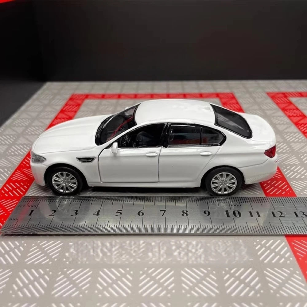[TOY] 1:36 BMW 2012 F10 M5 White Model Car Die-Cast