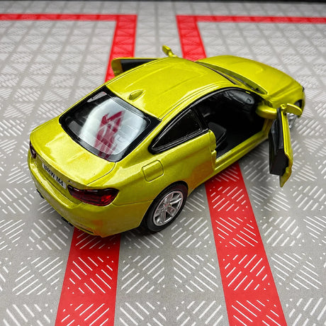 BMW 2014 F82 M4 أخضر 1:36 – نموذج عرض معدني مصبوب