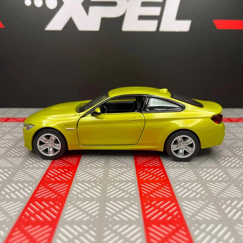 [TOY] 1:36 BMW 2014 F82 M4 Green Model Car Die-Cast
