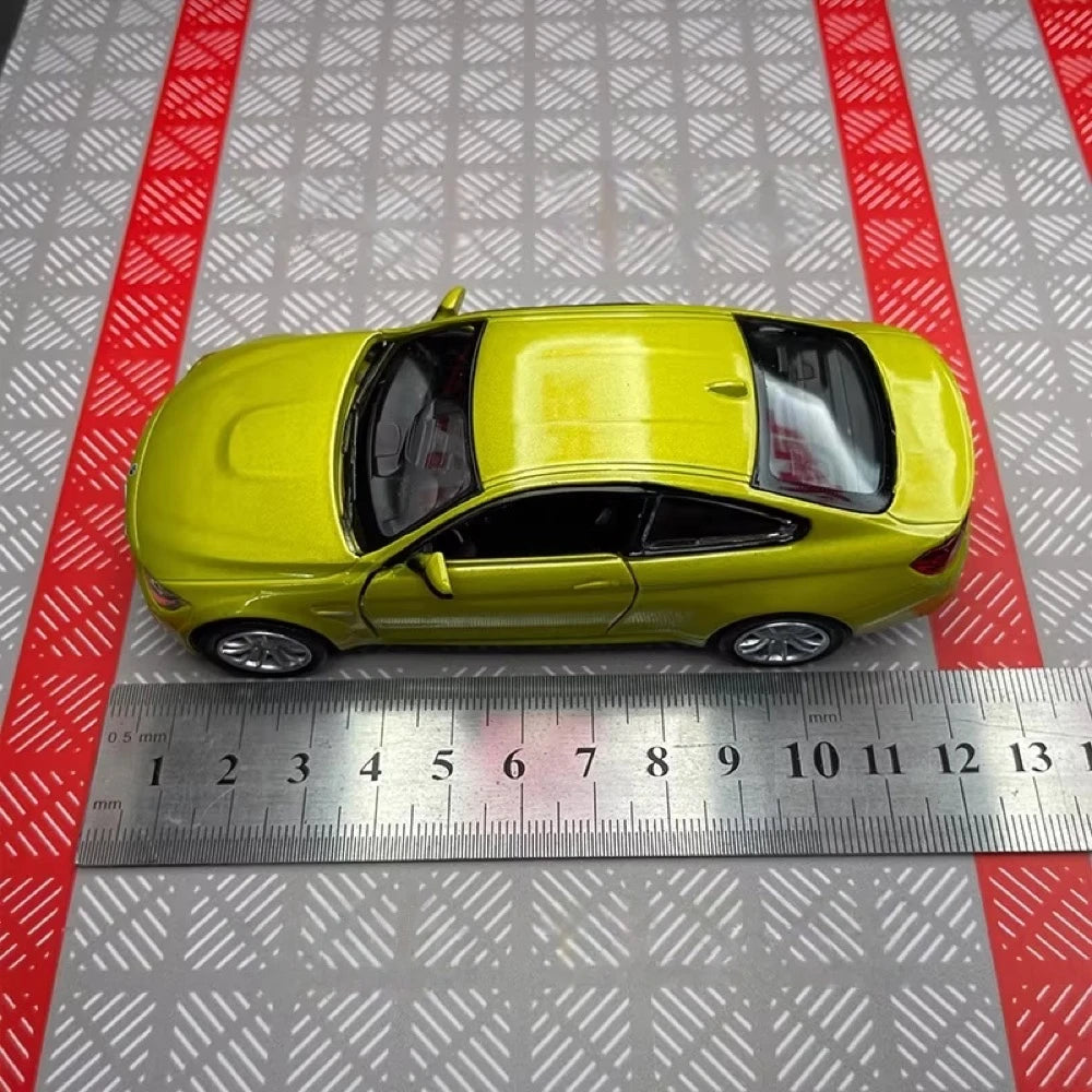 [TOY] 1:36 BMW 2014 F82 M4 Green Model Car Die-Cast