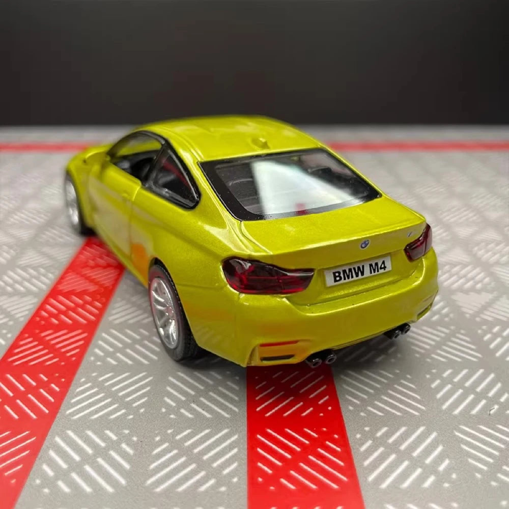 [TOY] 1:36 BMW 2014 F82 M4 Green Model Car Die-Cast
