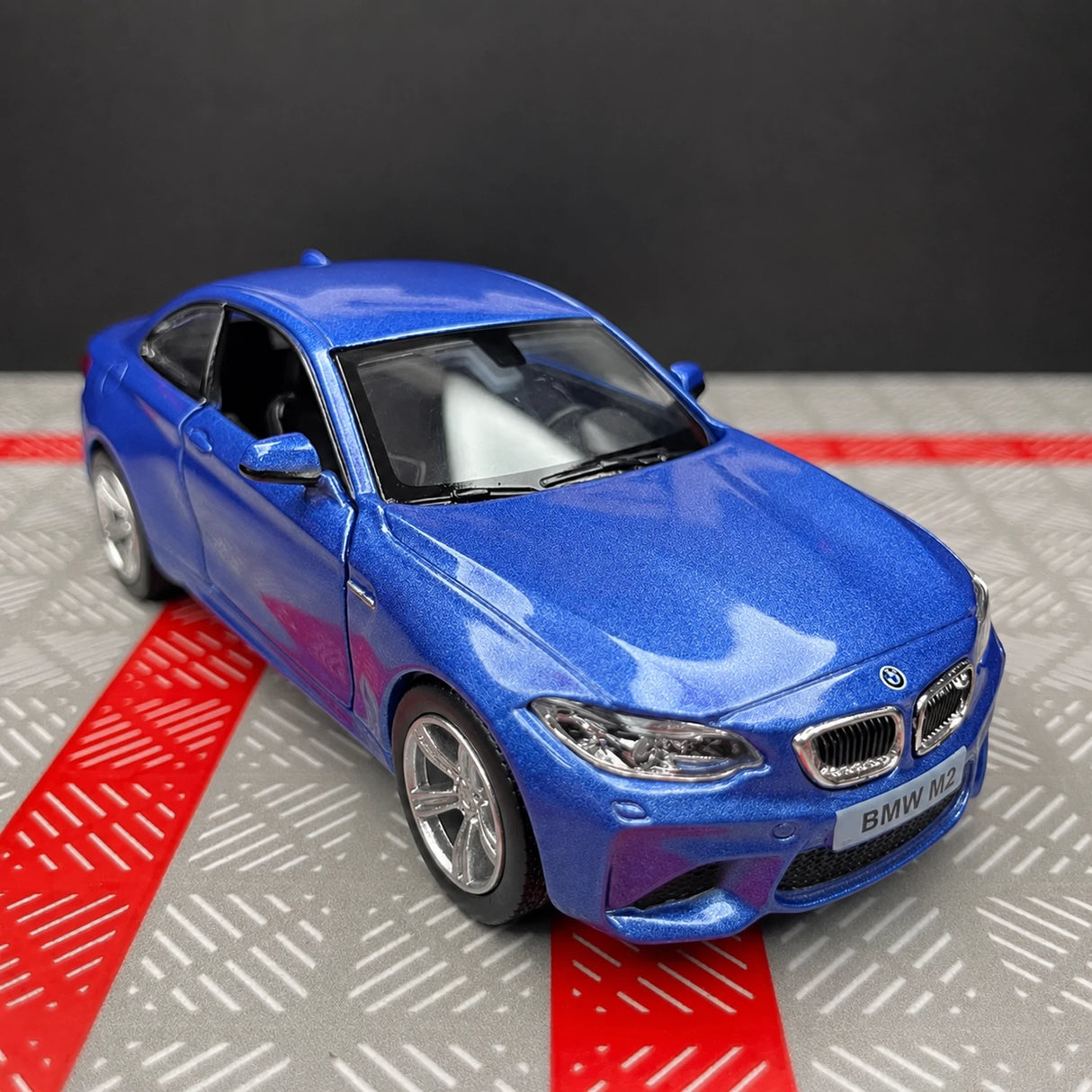 BMW 2016 F87 M2 Blue 1:36 – Modello Pressofuso per esposizione pressofusa