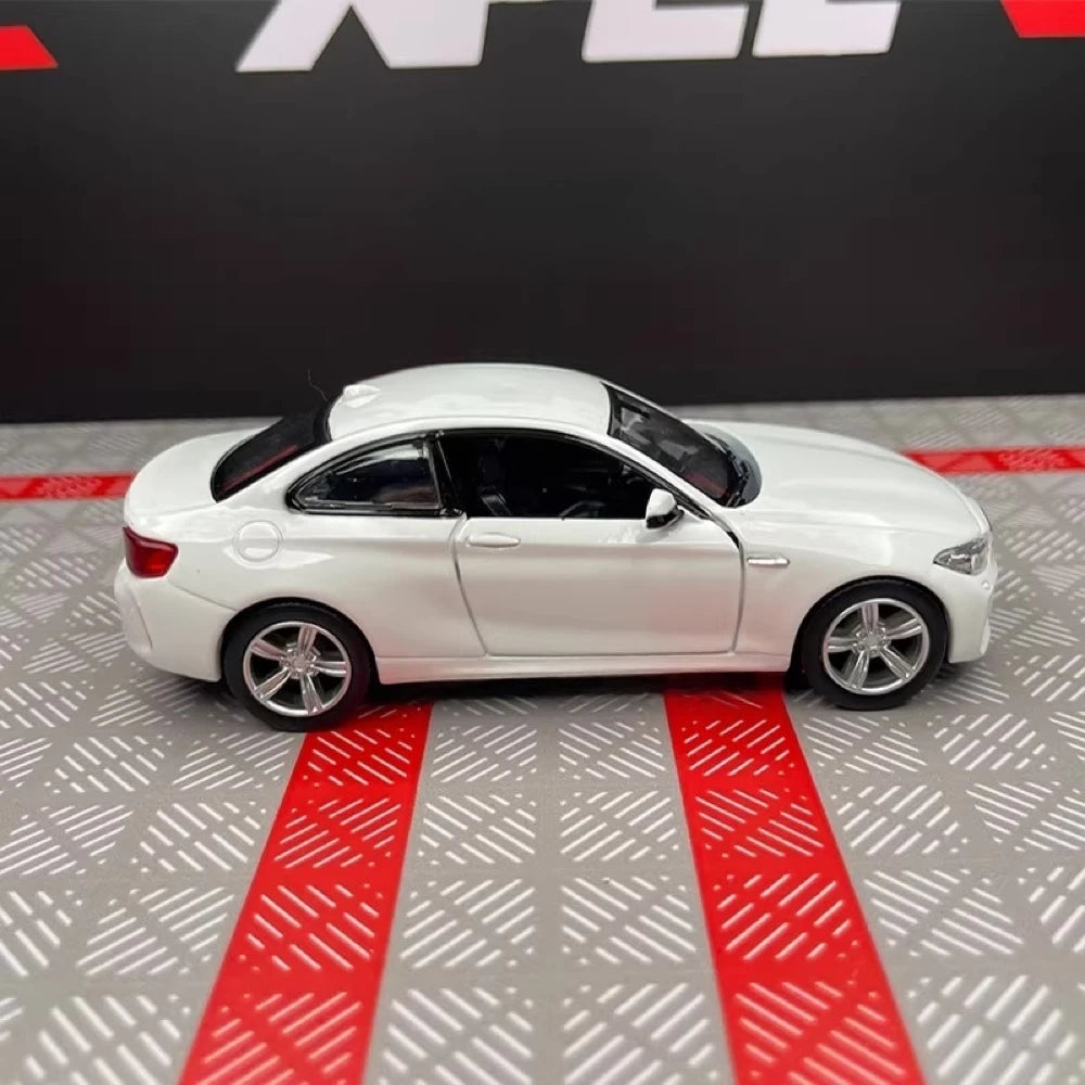 [TOY] 1:36 BMW 2016 F87 M2 White Model Car Die-Cast