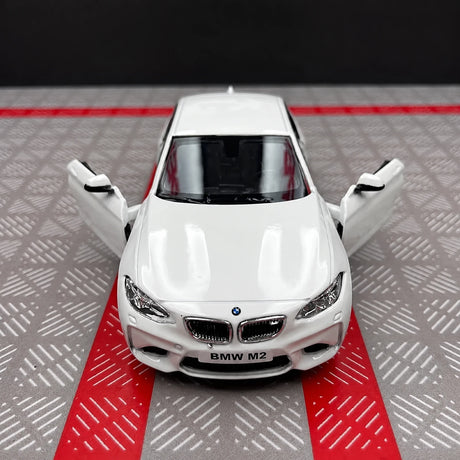 BMW 2016 F87 M2 1:36 blanca – modelo de exhibición de fundición a presión