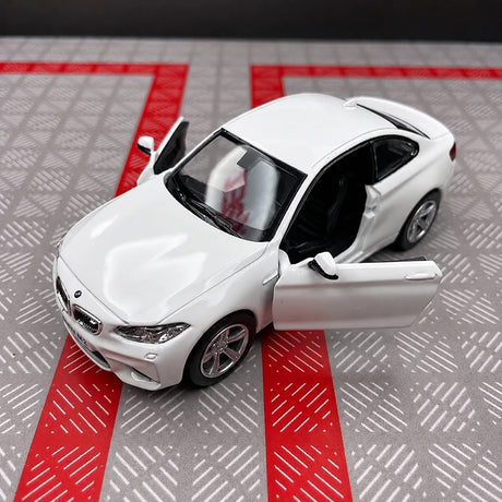 BMW 2016 F87 M2 1:36 blanca – modelo de exhibición de fundición a presión