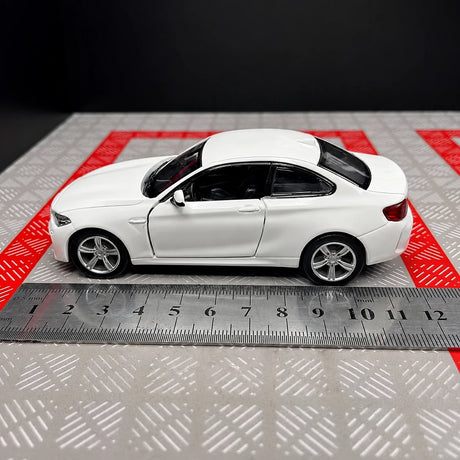 BMW 2016 F87 M2 1:36 blanca – modelo de exhibición de fundición a presión