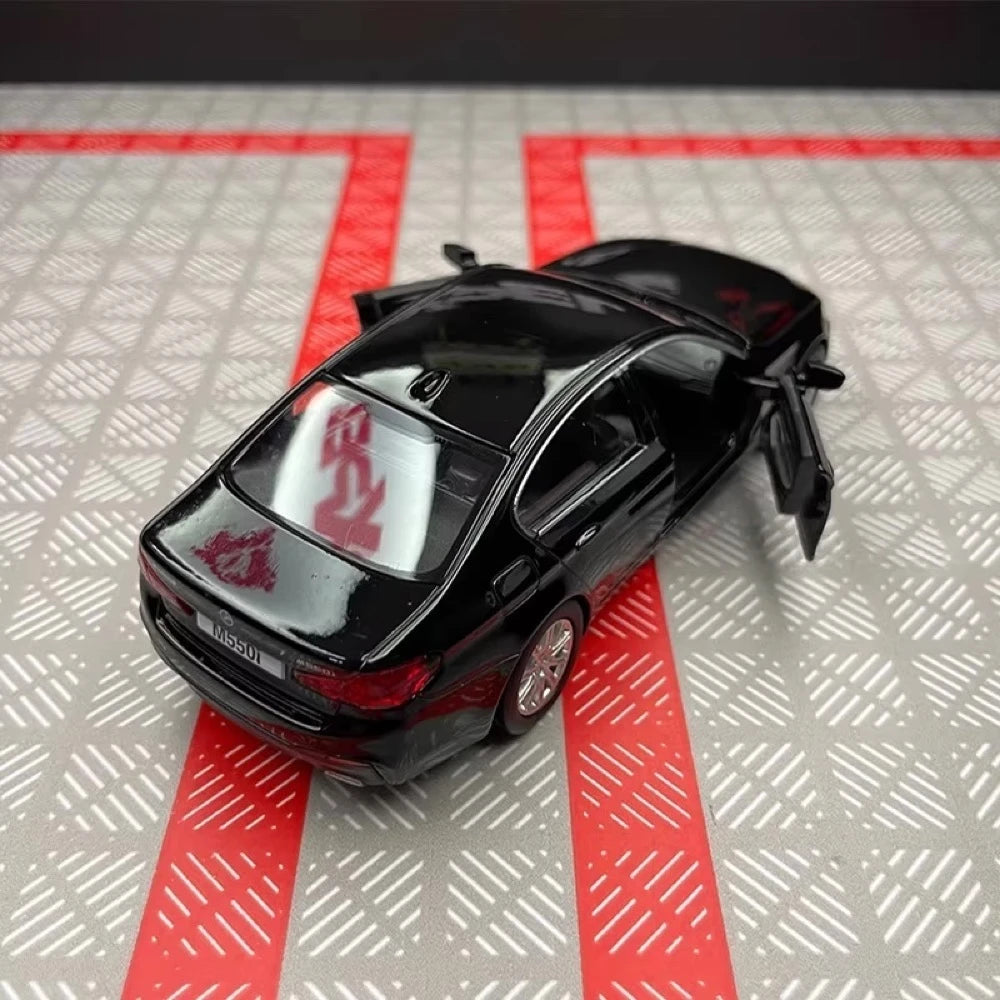 [TOY] 1:36 BMW 2017 G30 M550i Black Model Car Die-Cast