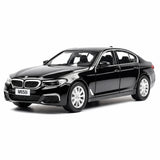 BMW 2017 G30 M550i Schwarzer 1:36 – Druckguss-Displaymodell Druckguss