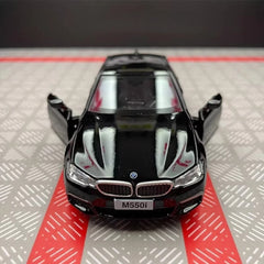 [TOY] 1:36 BMW 2017 G30 M550i Black Model Car Die-Cast