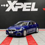 BMW 2017 G30 M550i Blue 1:36 – Druckguss-Display-Modell in Druckguss