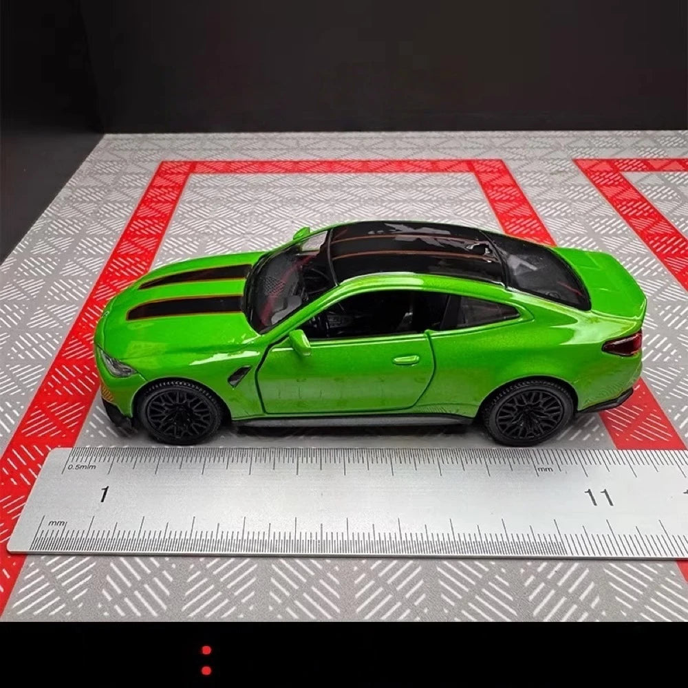 [TOY] 1:36 BMW 2023 G82 M4 CSL Green Model Car Die-Cast