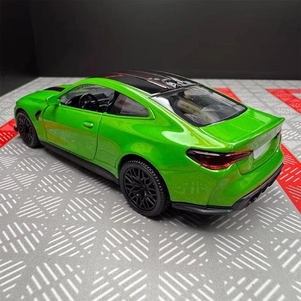[TOY] 1:36 BMW 2023 G82 M4 CSL Green Model Car Die-Cast