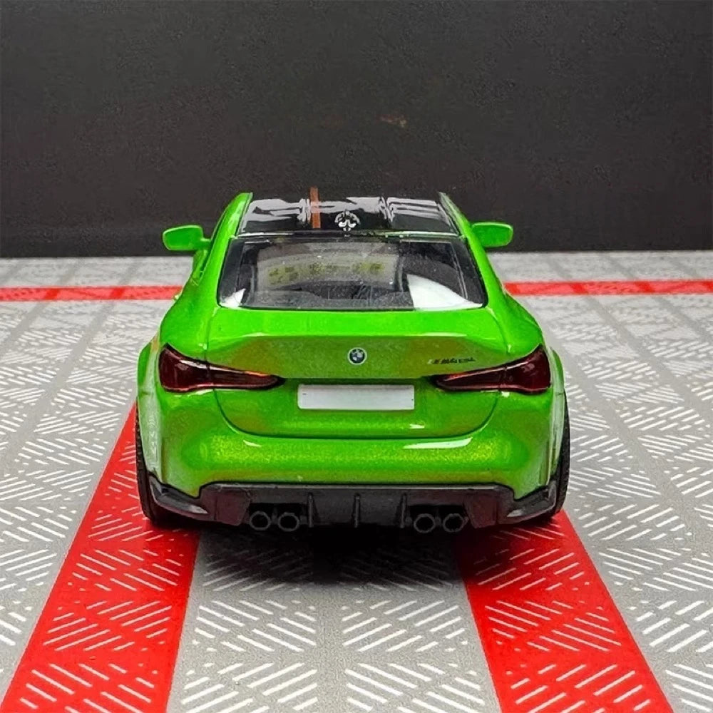 [TOY] 1:36 BMW 2023 G82 M4 CSL Green Model Car Die-Cast