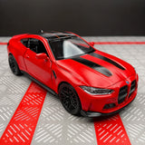 BMW 2023 G82 M4 CSL Roter 1:36 – Druckguss-Display-Modell in Druckguss