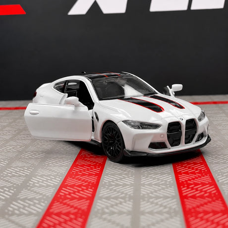 BMW 2023 G82 M4 CSL 1:36 blanca – modelo de exhibición de fundición a presión