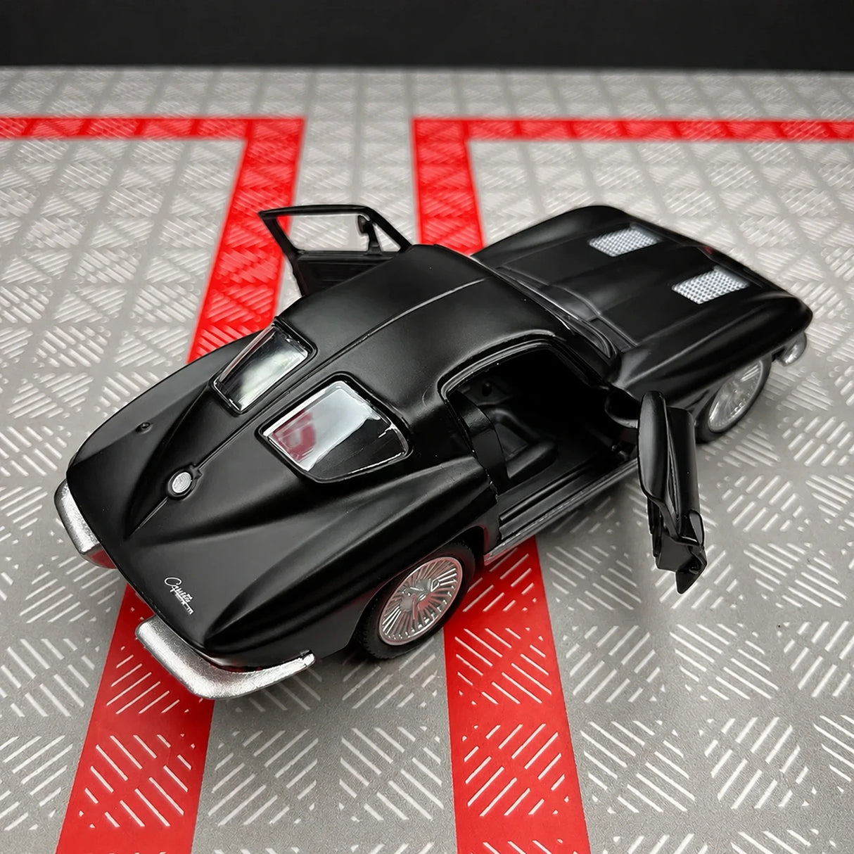 [TOY] 1:36 Chevrolet 1963 Corvette Sting Ray Black Model Car Die-Cast