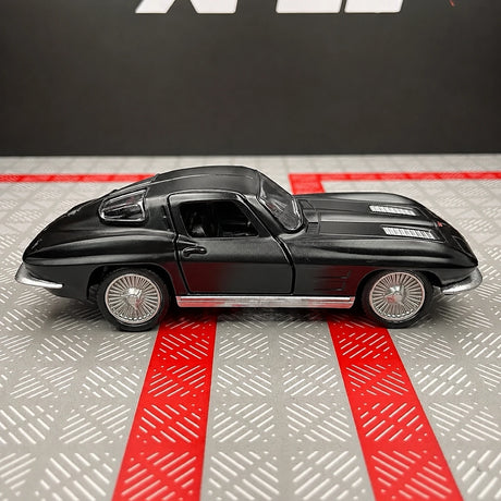 [TOY] 1:36 Chevrolet 1963 Corvette Sting Ray Black Model Car Die-Cast