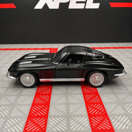 [TOY] 1:36 Chevrolet 1963 Corvette Sting Ray Black Model Car Die-Cast