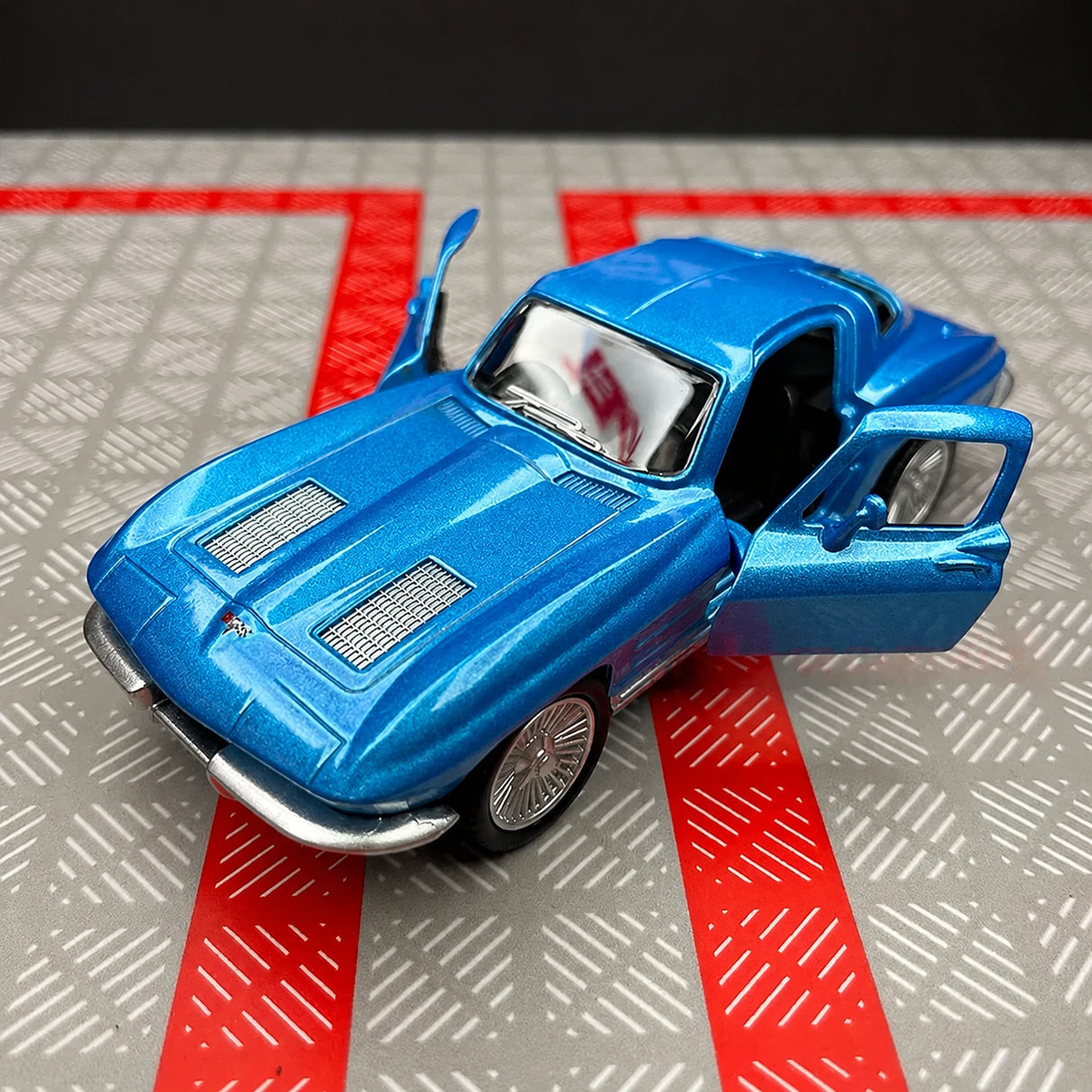 [TOY] 1:36 Chevrolet 1963 Corvette Sting Ray Blue Model Car Die-Cast