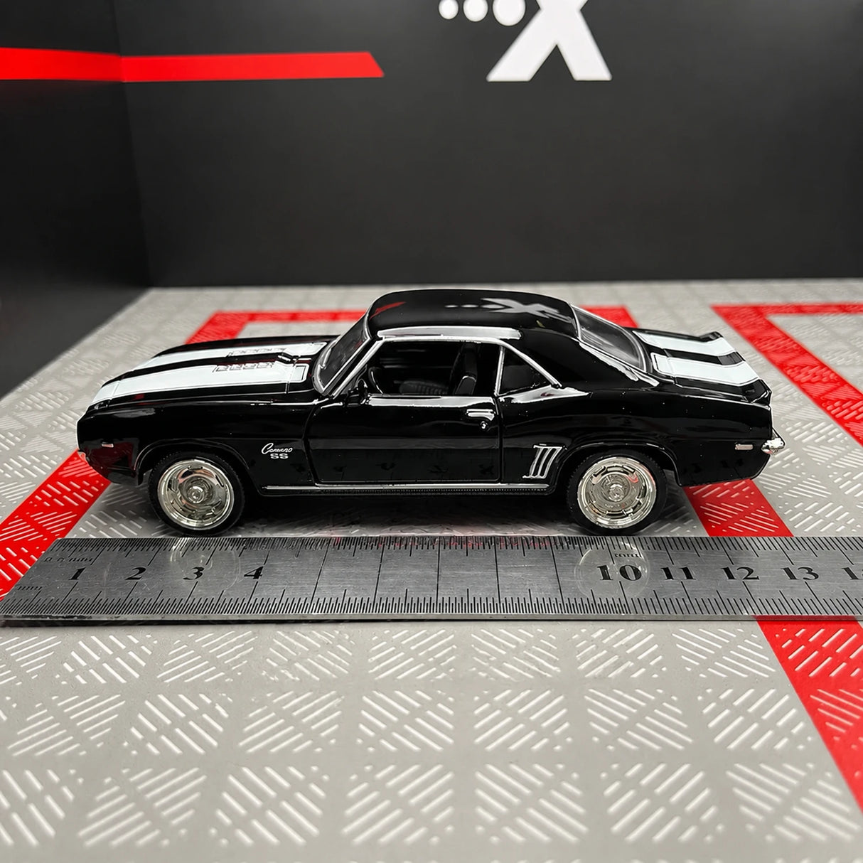 [TOY] 1:36 Chevrolet 1969 Camaro SS Glossy Black Model Car Die-Cast