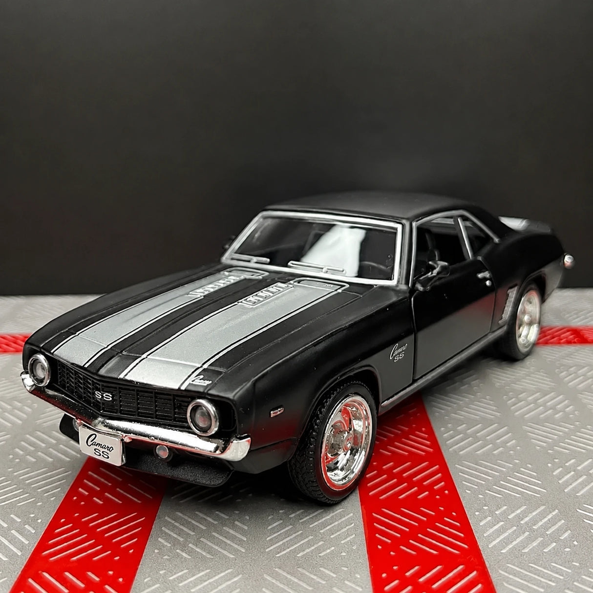 [TOY] 1:36 Chevrolet 1969 Camaro SS Matte Black Model Car Die-Cast