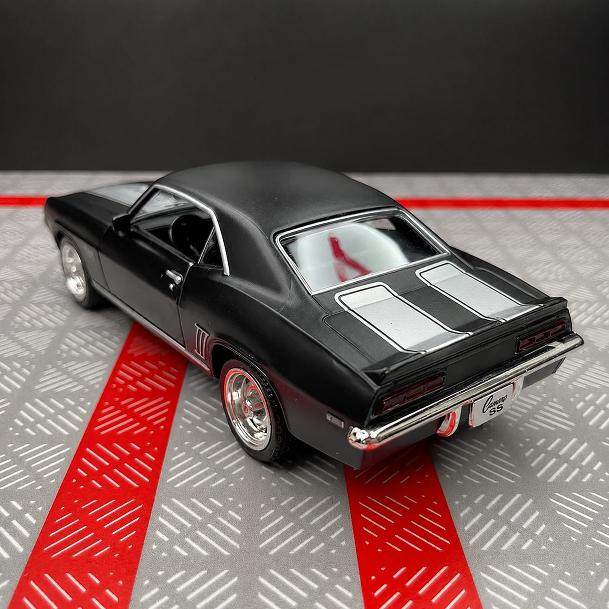 [TOY] 1:36 Chevrolet 1969 Camaro SS Matte Black Model Car Die-Cast