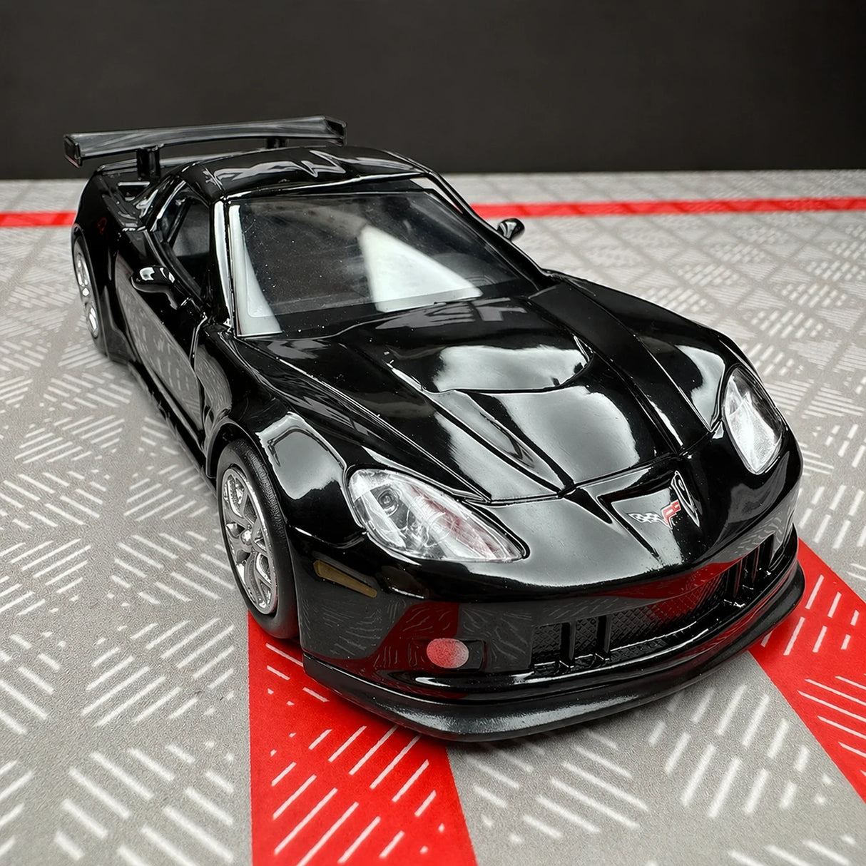 [TOY] 1:36 Chevrolet 2005 Corvette C6-R Glossy Black Model Car Die-Cast