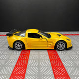 [TOY] 1:36 Chevrolet 2005 Corvette C6-R Yellow Model Car Die-Cast