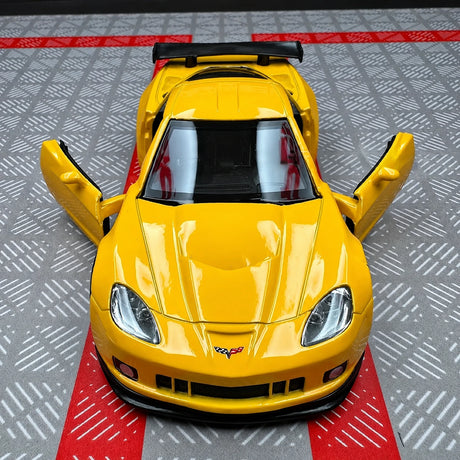 [TOY] 1:36 Chevrolet 2005 Corvette C6-R Yellow Model Car Die-Cast