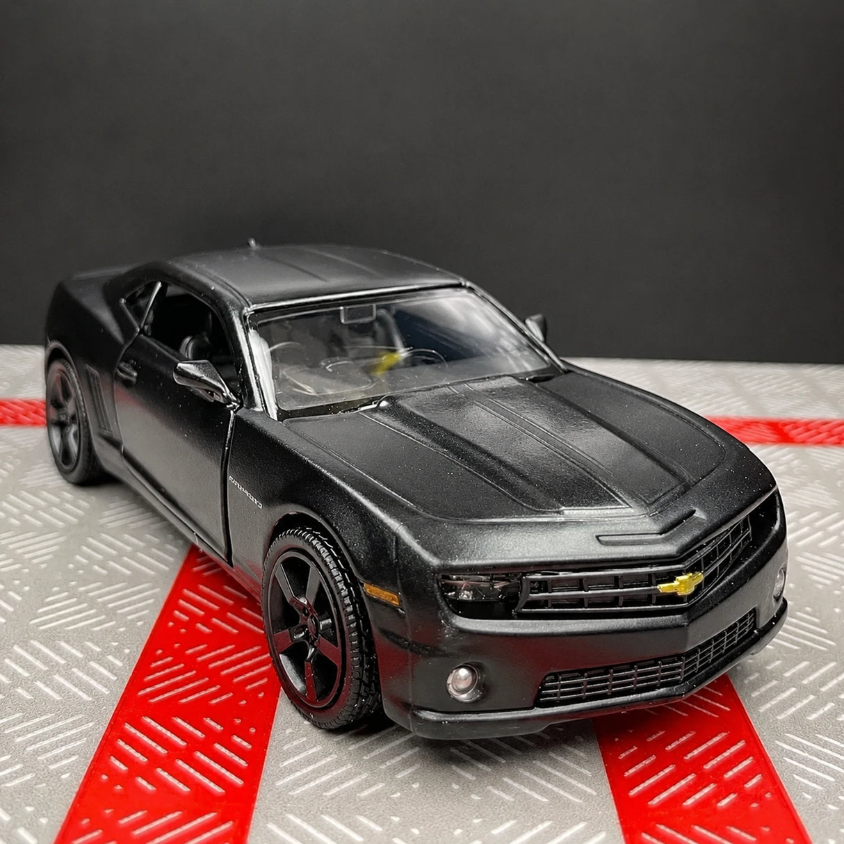 [TOY] 1:36 Chevrolet 2010 Camaro Black Model Car Die-Cast