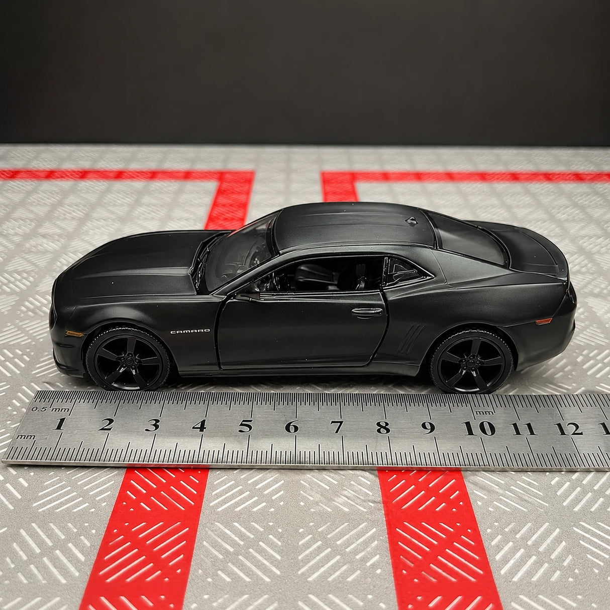 [TOY] 1:36 Chevrolet 2010 Camaro Black Model Car Die-Cast