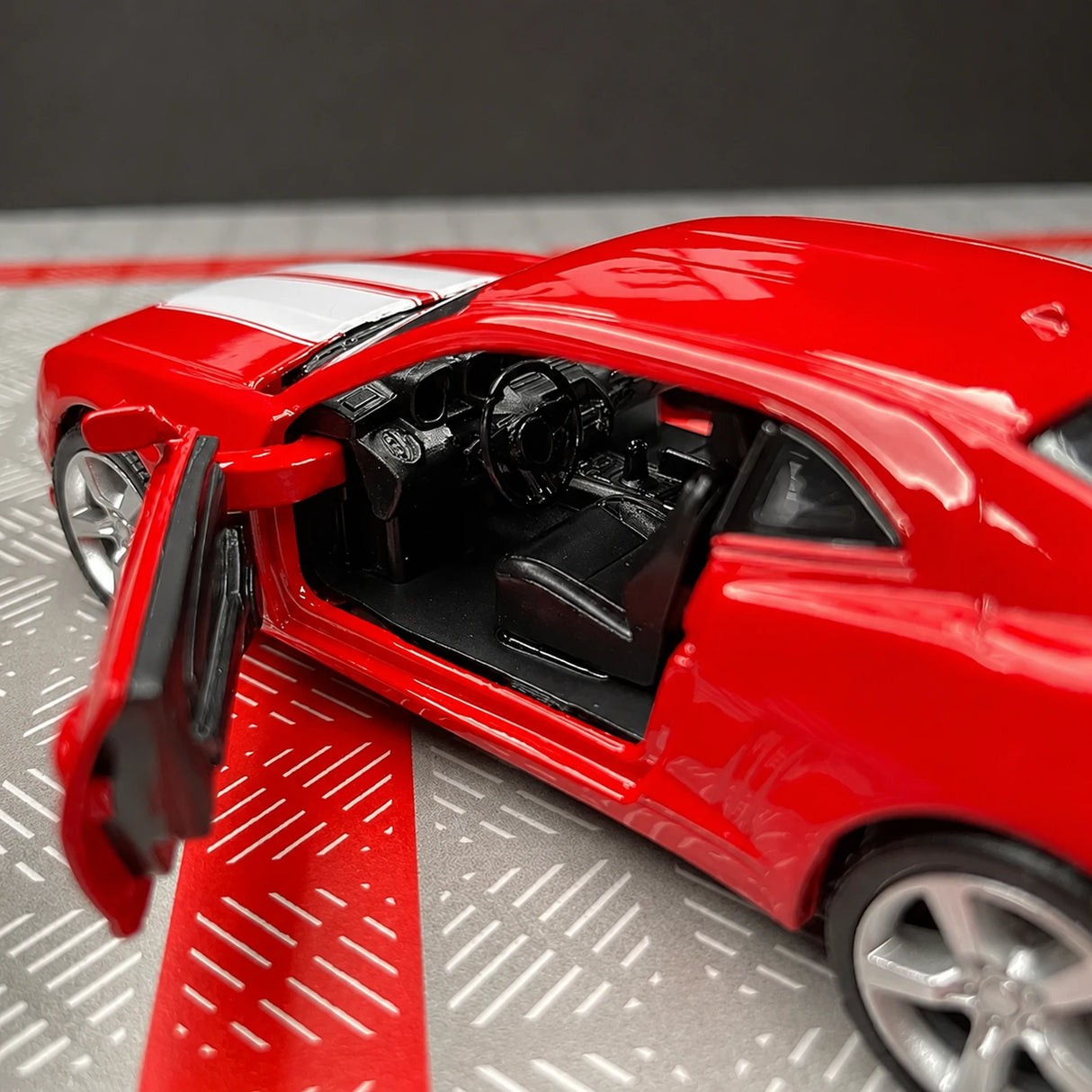 [TOY] 1:36 Chevrolet 2010 Camaro Red Model Car Die-Cast