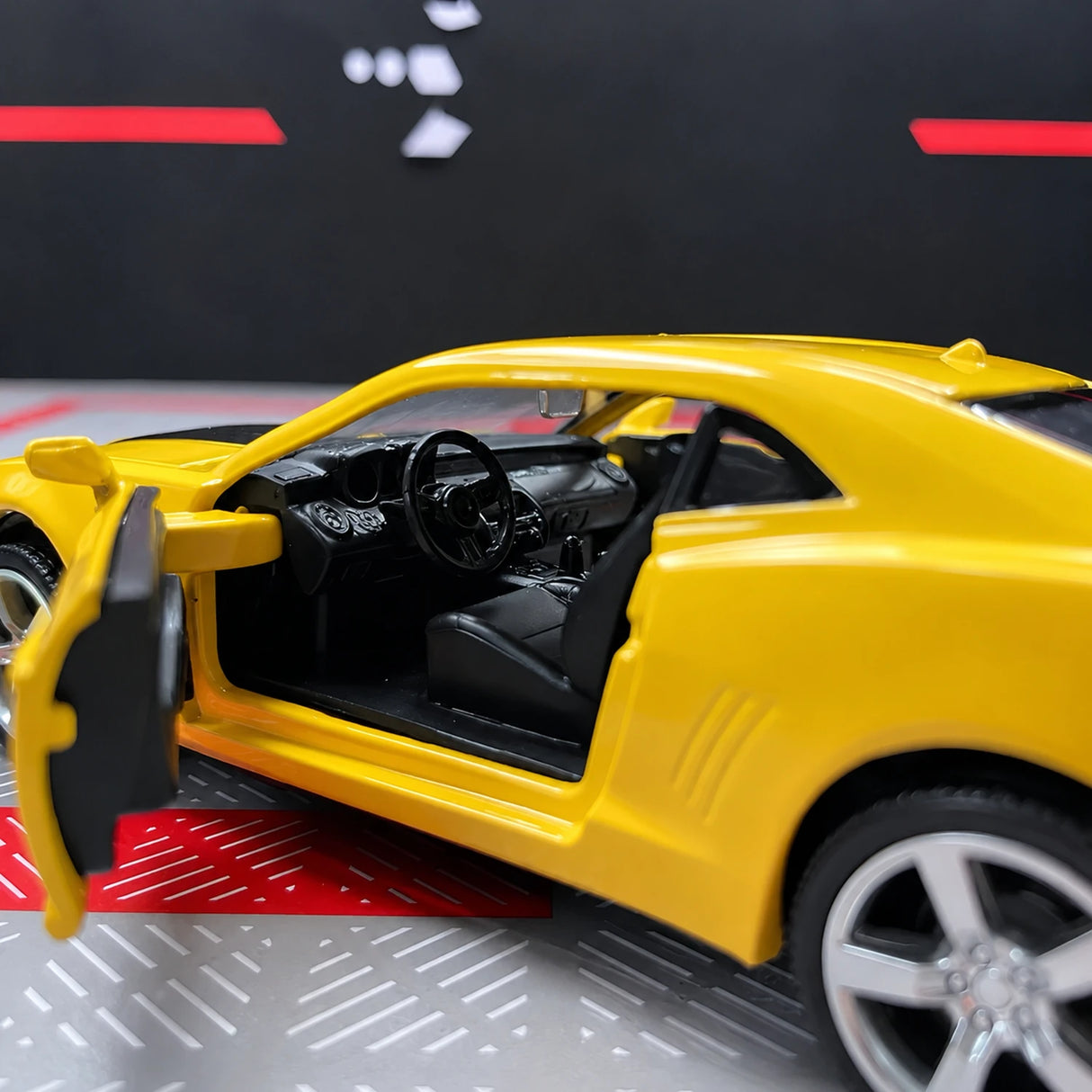 [TOY] 1:36 Chevrolet 2010 Camaro Yellow Model Car Die-Cast