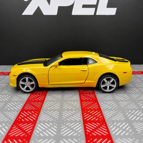 [TOY] 1:36 Chevrolet 2010 Camaro Yellow Model Car Die-Cast