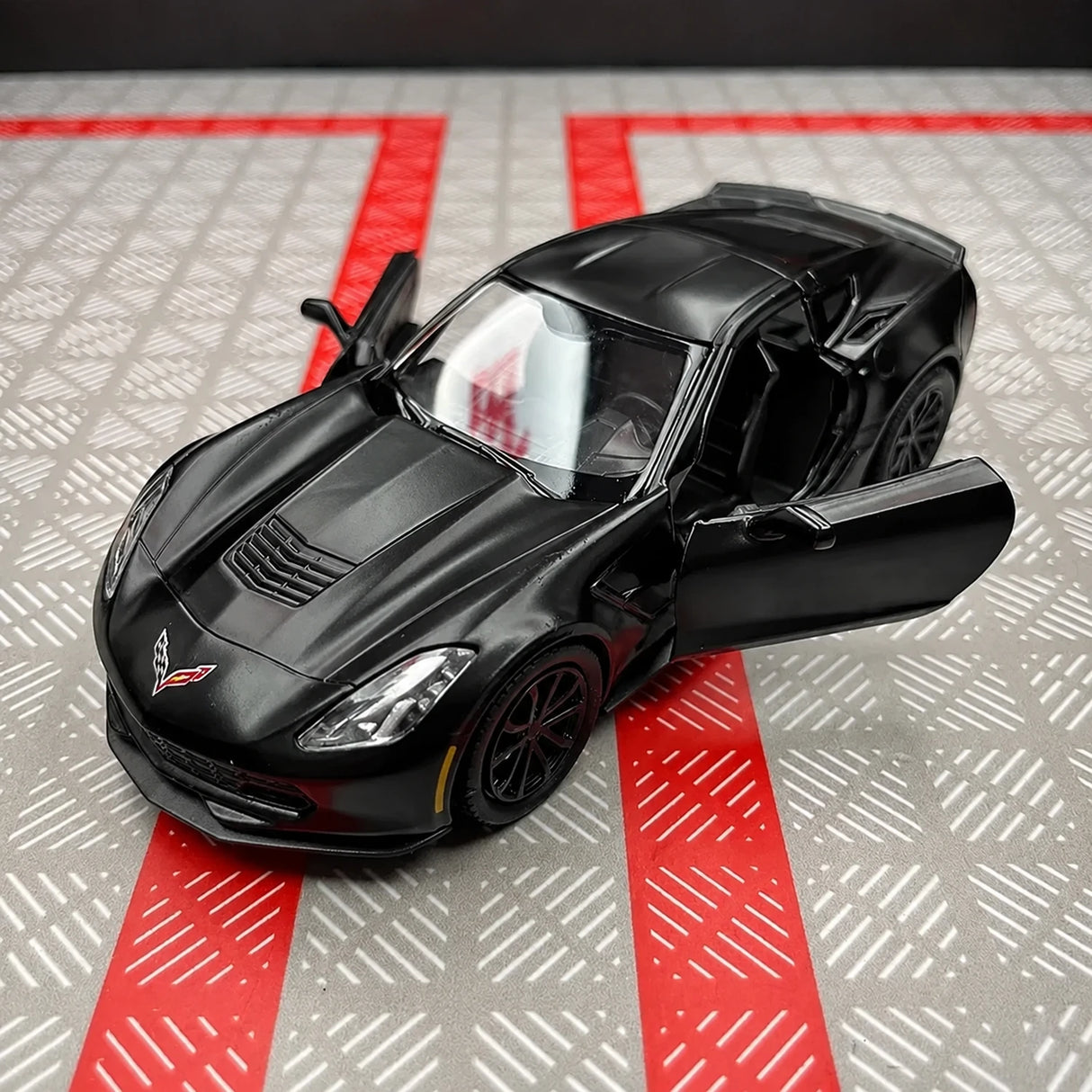 [TOY] 1:36 Chevrolet 2014 Corvette C7 Black Model Car Die-Cast