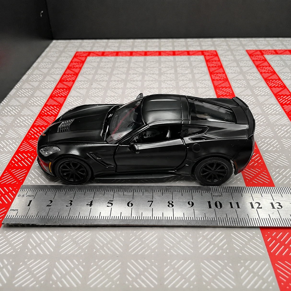 [TOY] 1:36 Chevrolet 2014 Corvette C7 Black Model Car Die-Cast