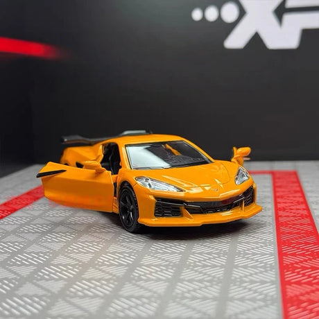 [TOY] 1:36 Chevrolet 2023 Corvette Z06 Orange Model Car Die-Cast