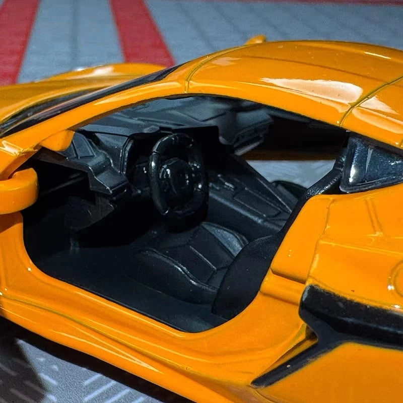 [TOY] 1:36 Chevrolet 2023 Corvette Z06 Orange Model Car Die-Cast