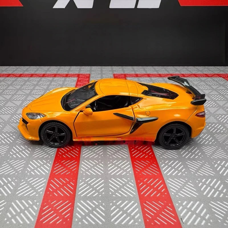 [TOY] 1:36 Chevrolet 2023 Corvette Z06 Orange Model Car Die-Cast