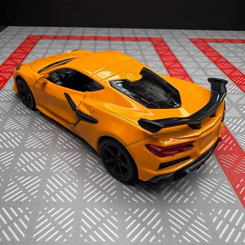 [TOY] 1:36 Chevrolet 2023 Corvette Z06 Orange Model Car Die-Cast