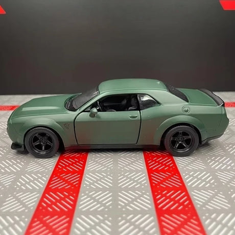 [TOY] 1:36 Dodge 2018 Challenger SRT Demon Green Model Car Die-Cast