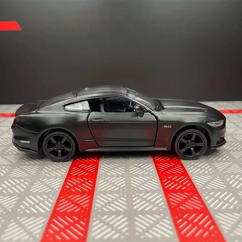 [TOY] 1:36 Ford 2015 Mustang Black Model Car Die-Cast