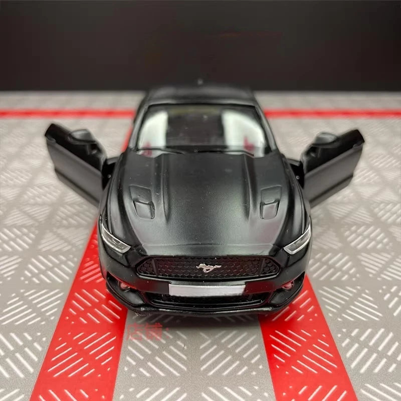 [TOY] 1:36 Ford 2015 Mustang Black Model Car Die-Cast