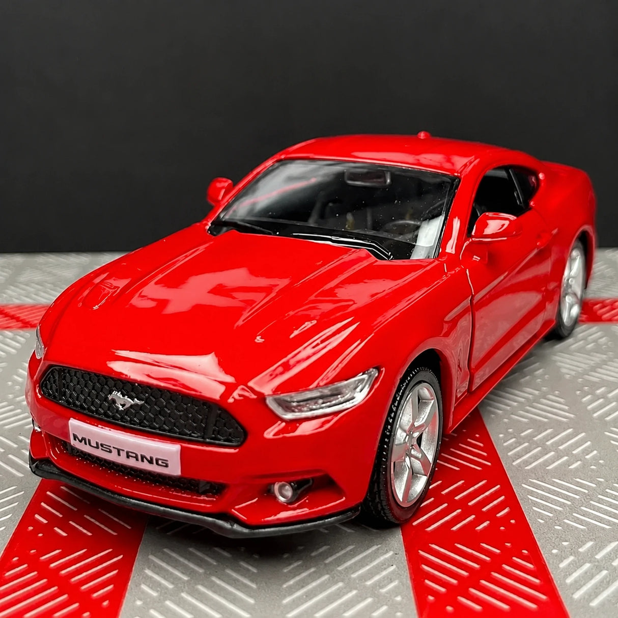[TOY] 1:36 Ford 2015 Mustang Red Model Car Die-Cast