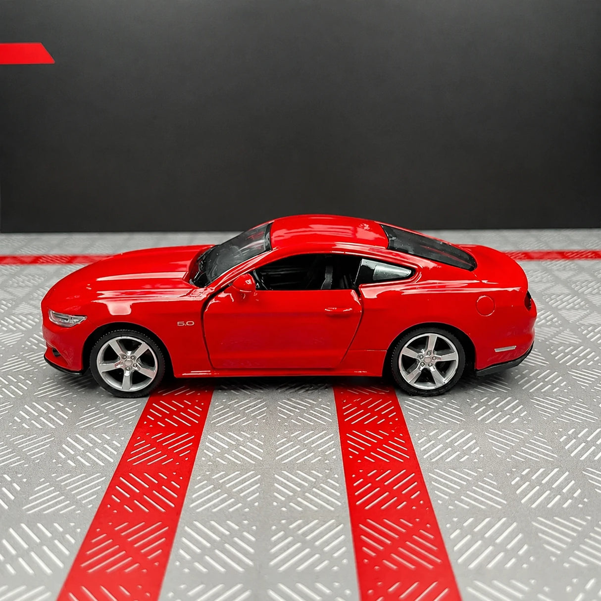 [TOY] 1:36 Ford 2015 Mustang Red Model Car Die-Cast