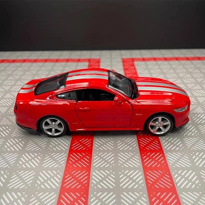 [TOY] 1:36 Ford 2015 Mustang Red Stripe Model Car Die-Cast