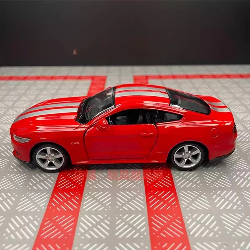 [TOY] 1:36 Ford 2015 Mustang Red Stripe Model Car Die-Cast