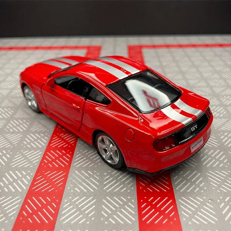 [TOY] 1:36 Ford 2015 Mustang Red Stripe Model Car Die-Cast
