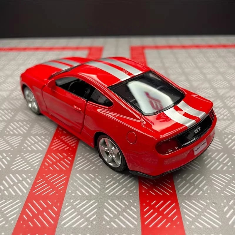[TOY] 1:36 Ford 2015 Mustang Red Stripe Model Car Die-Cast